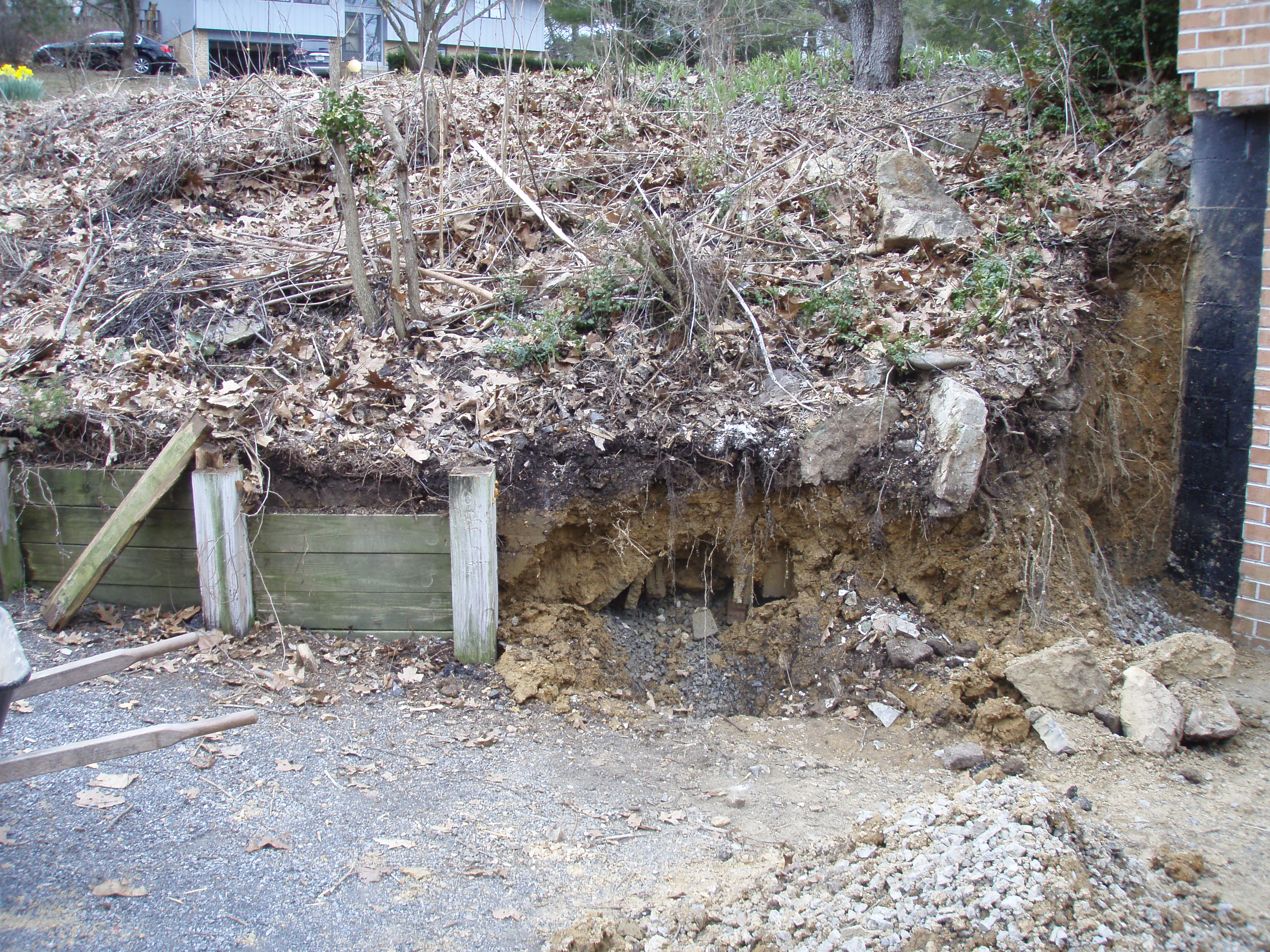 stone retaining wall