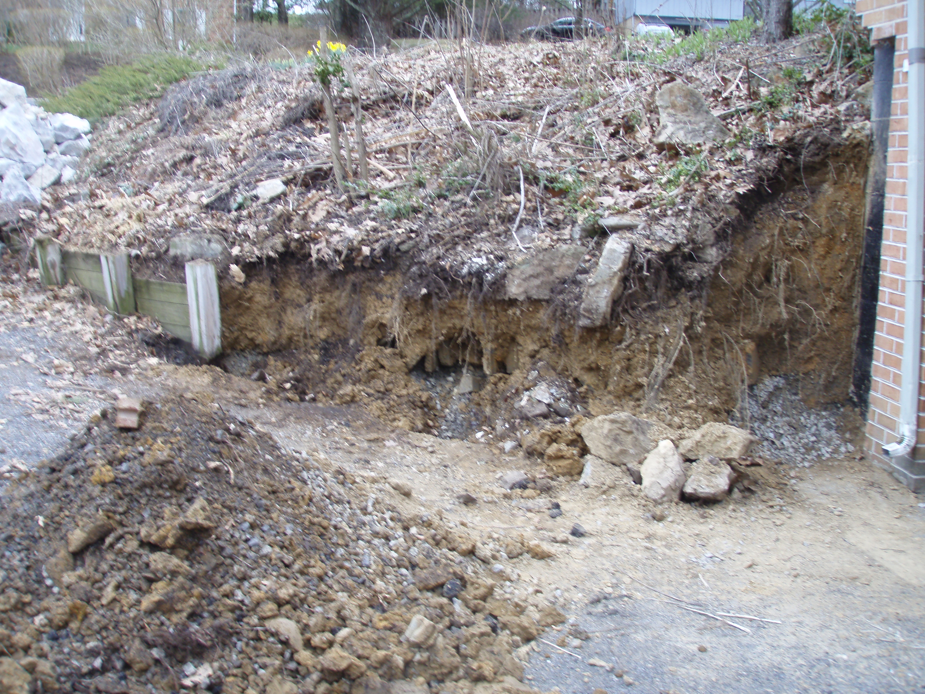 stone retaining wall