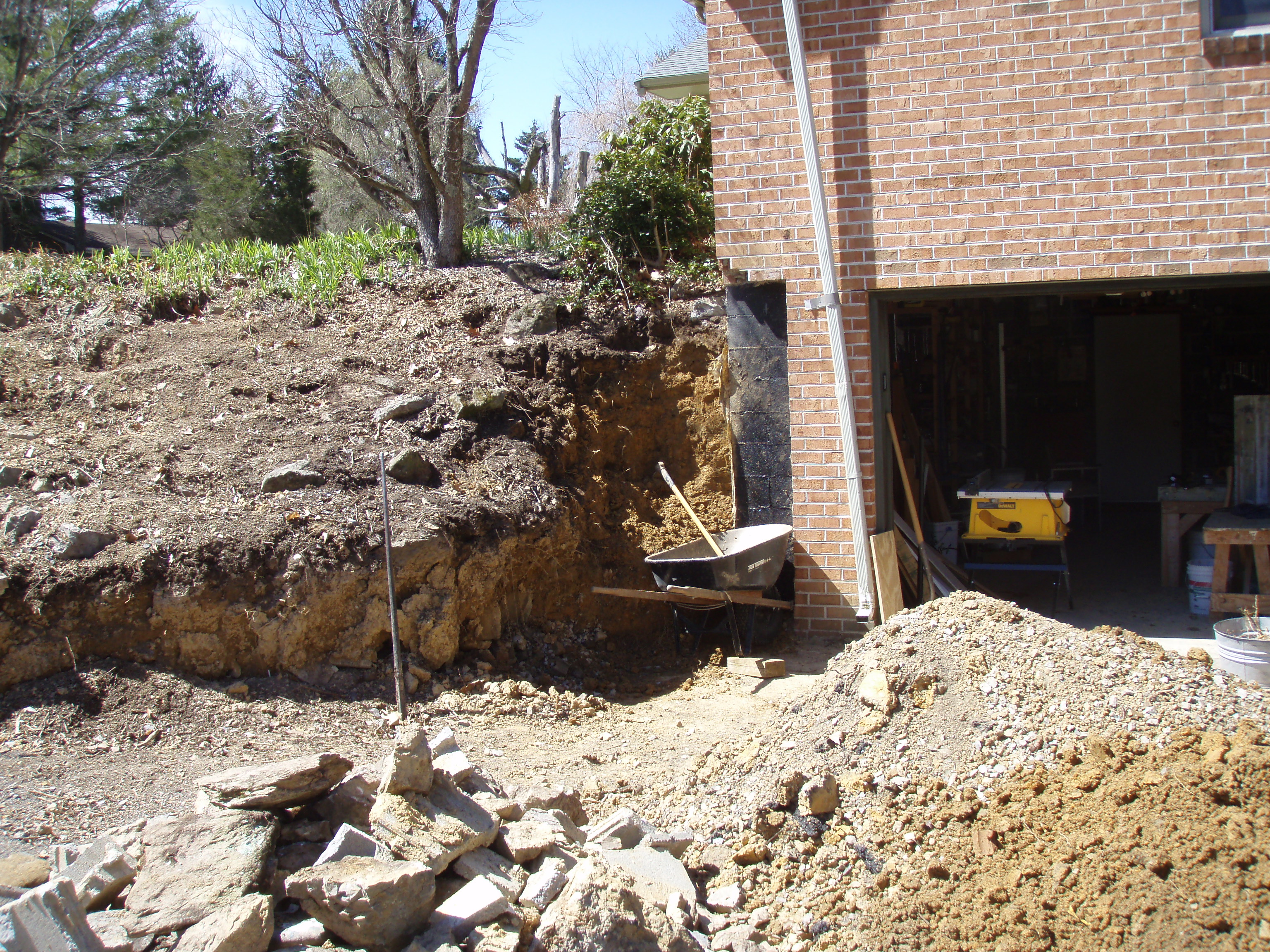 stone retaining wall