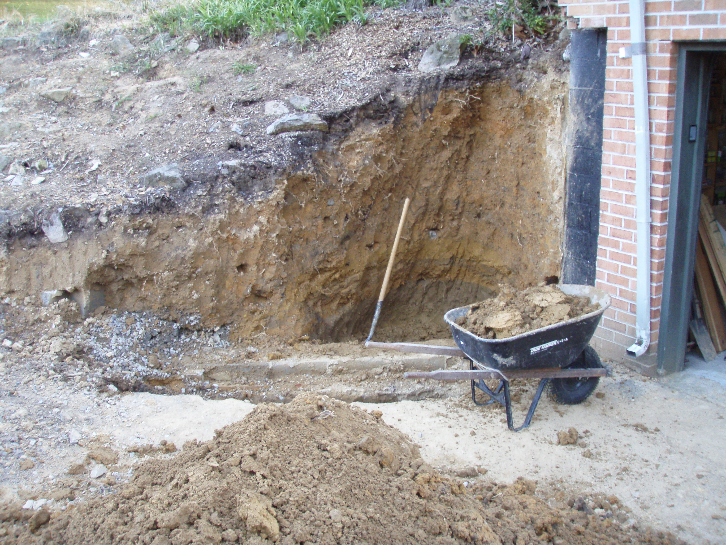 stone retaining wall