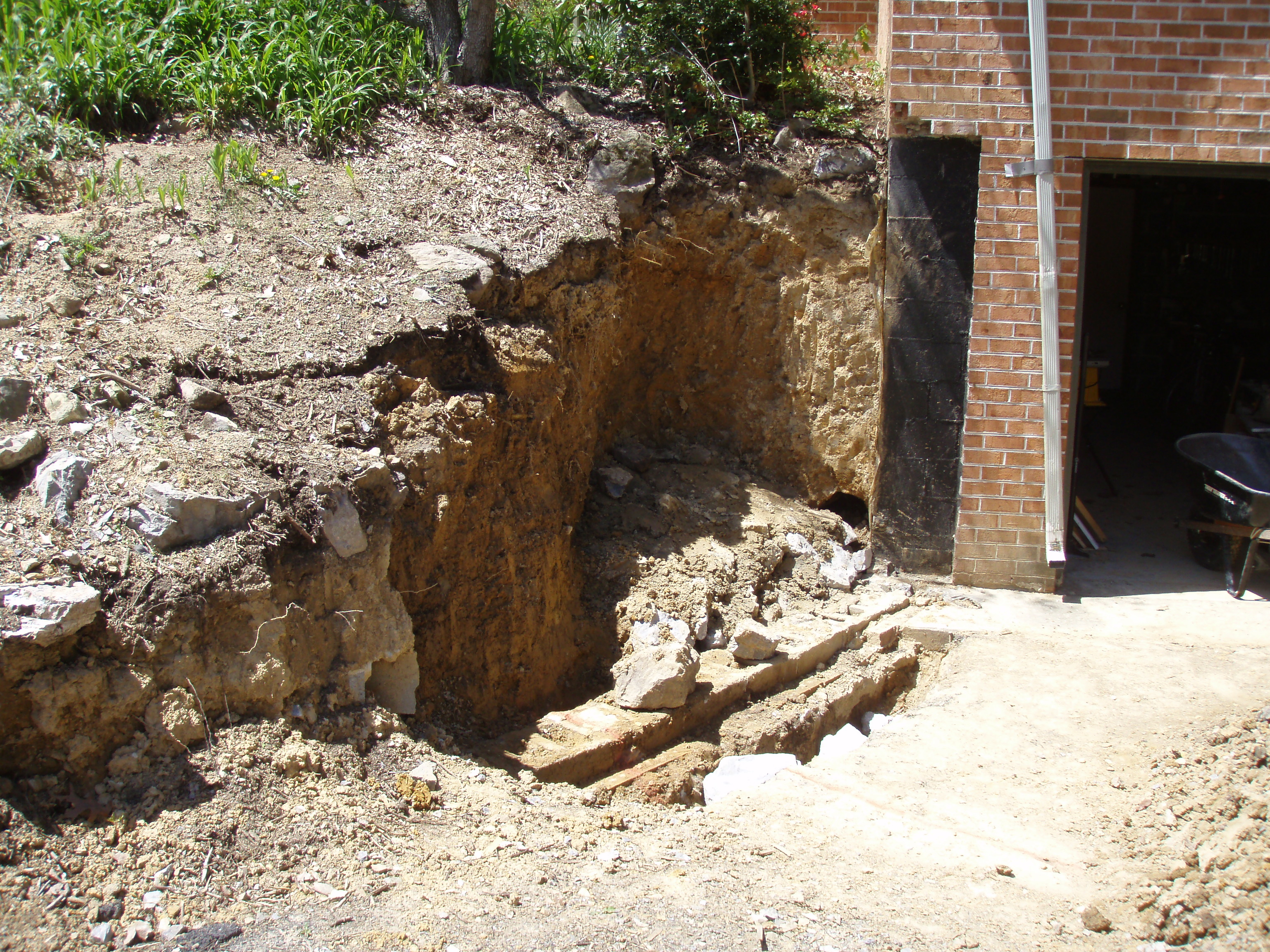 stone retaining wall