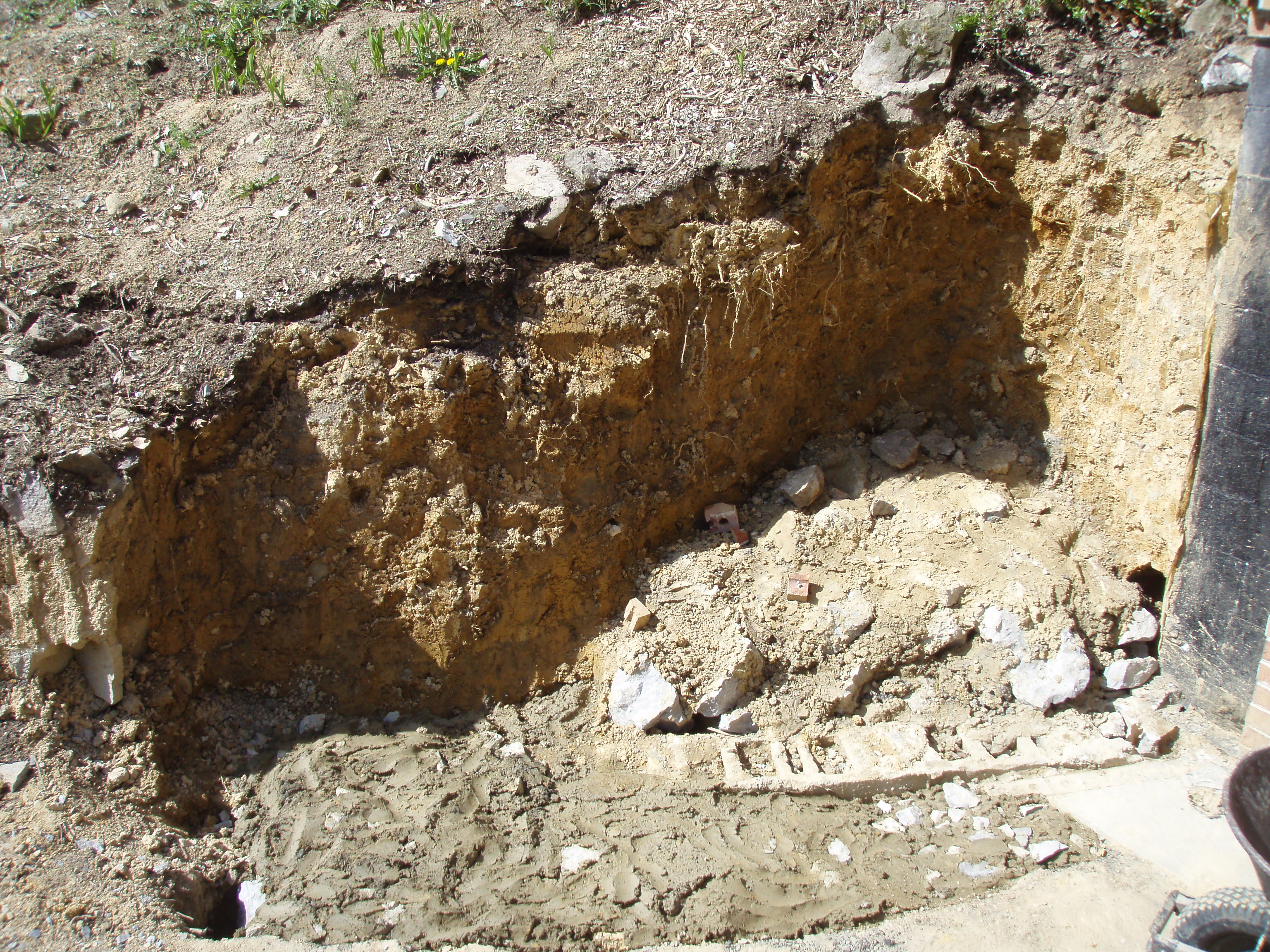 stone retaining wall