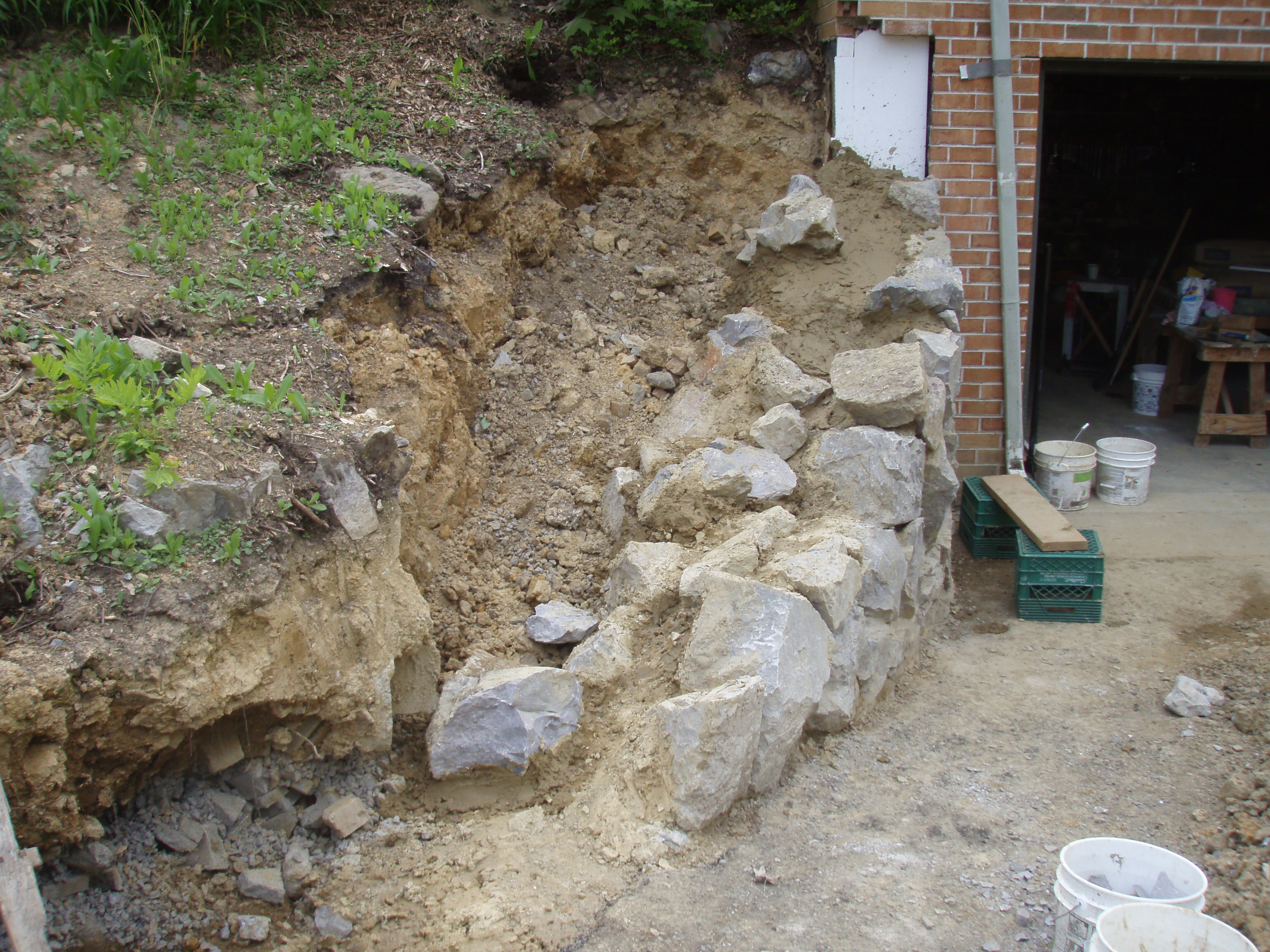 stone retaining wall