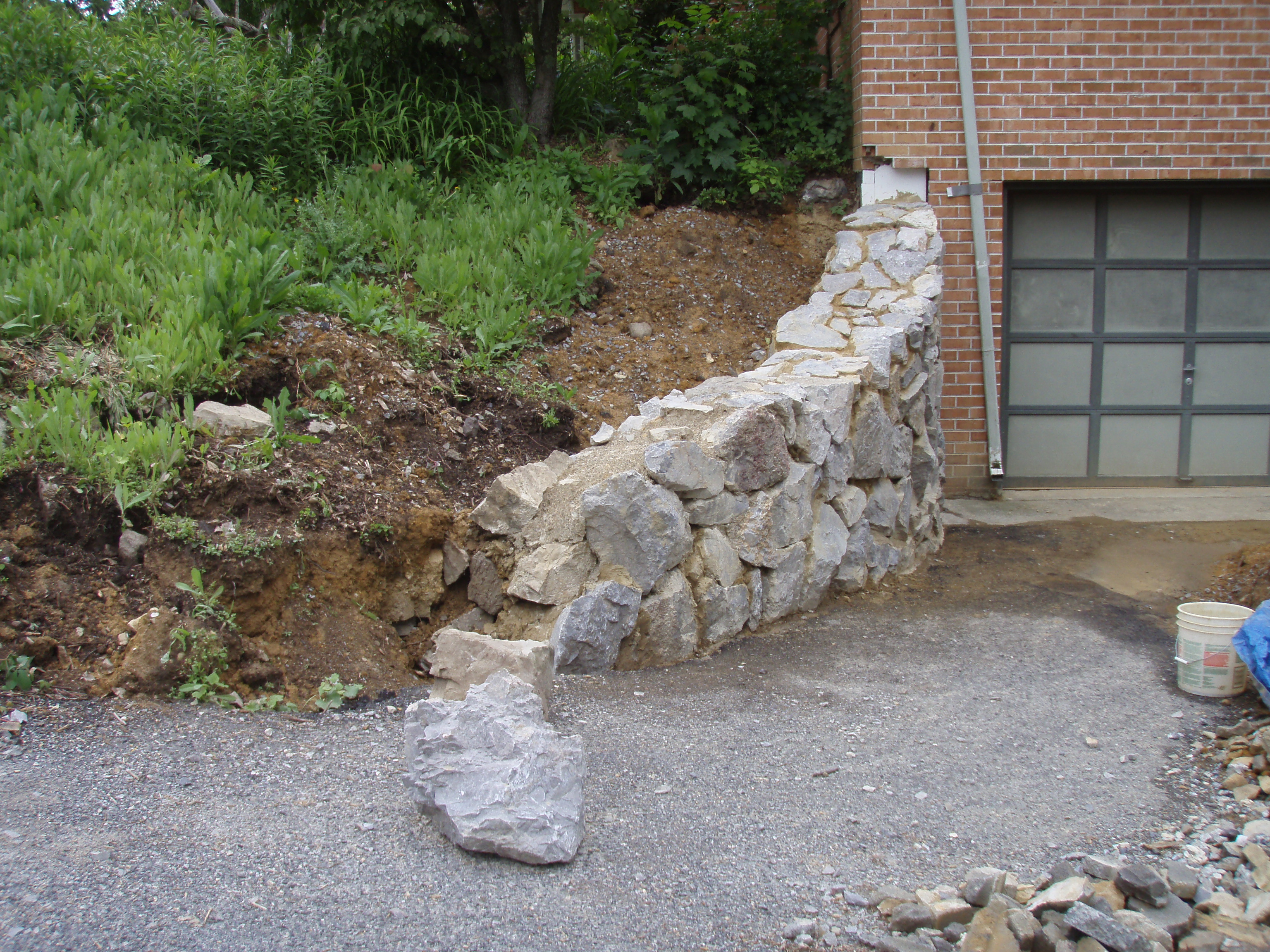 stone retaining wall