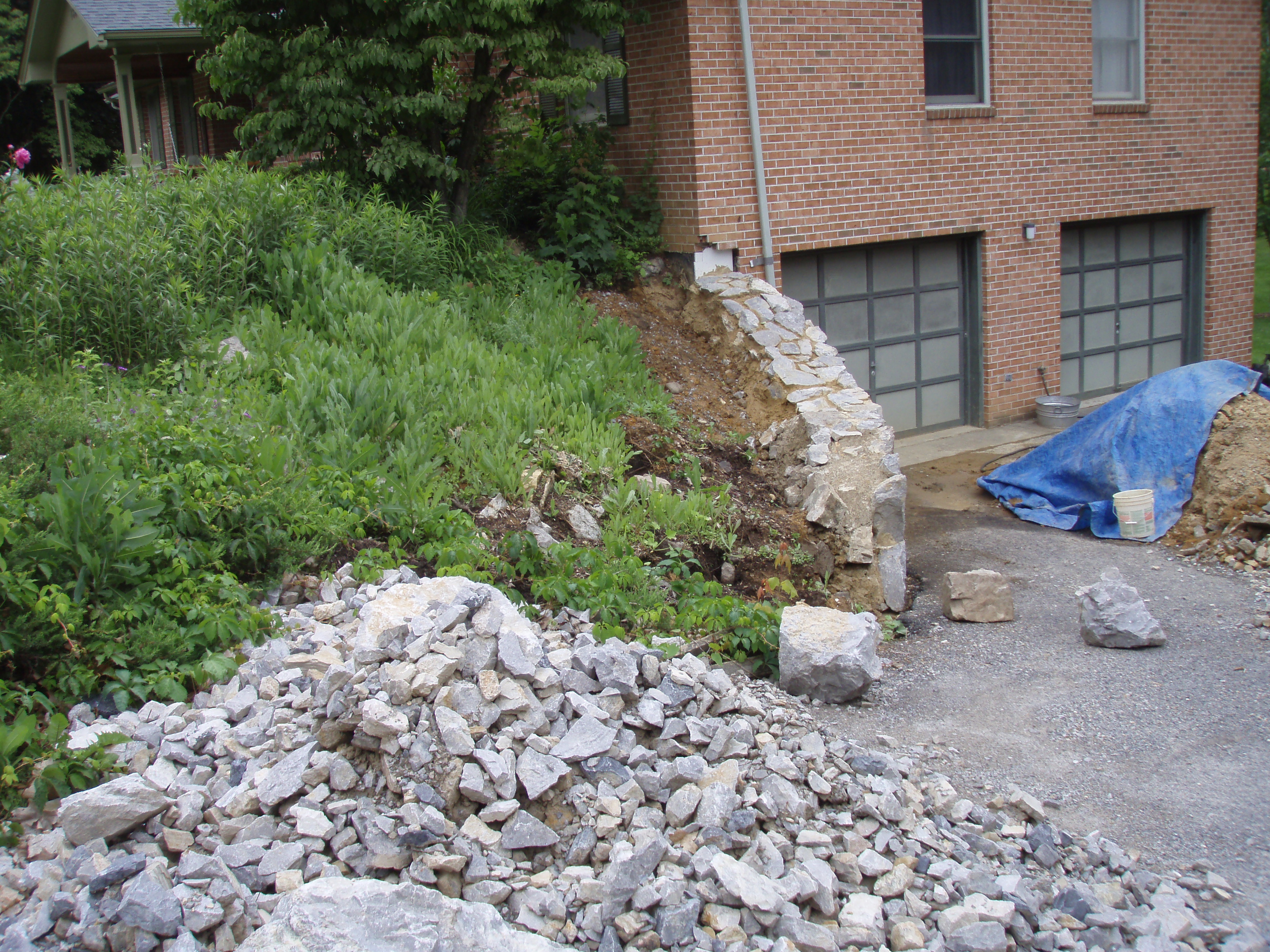 stone retaining wall